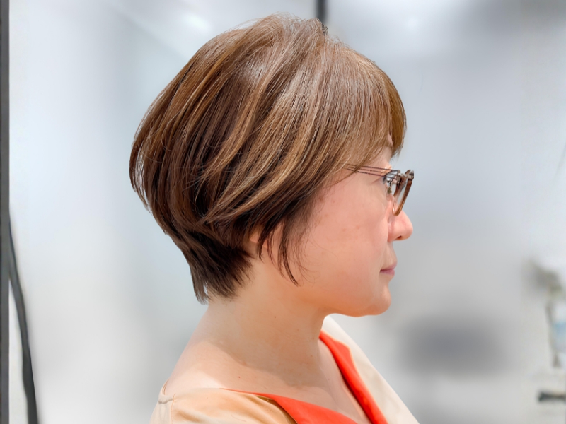 銀座でカットが上手い美容室の50代向けくびれショート実例